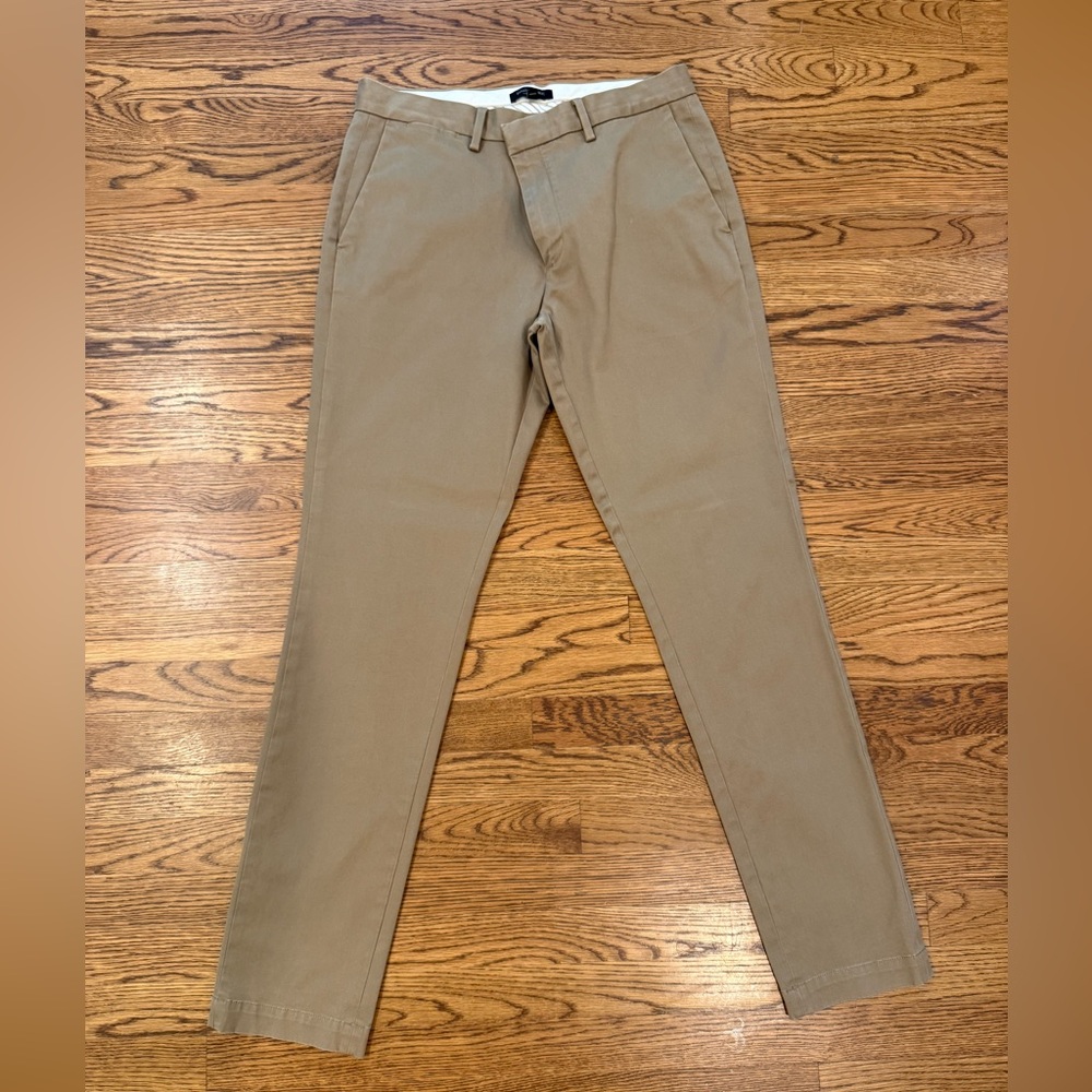 Banana Republic Men's Khaki Chinos